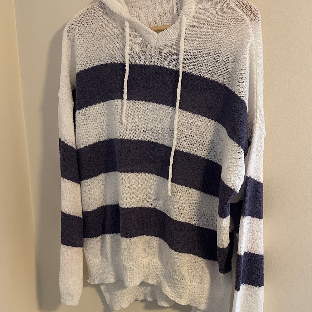 Women’s striped sweater with hood